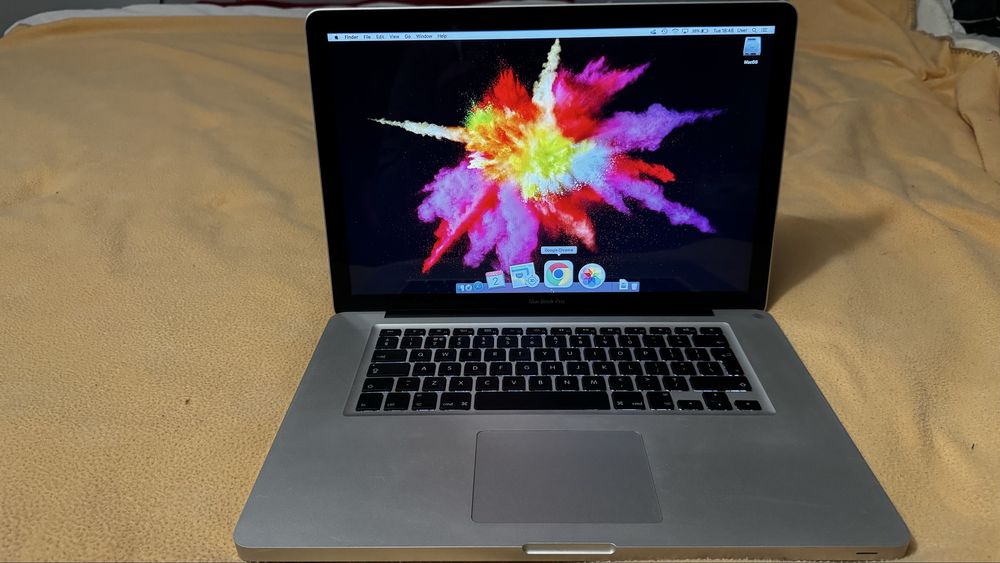 Apple MacBook pro 2011 A1286