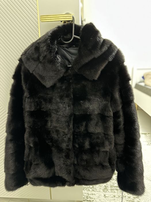 Продам черную норковую шубу