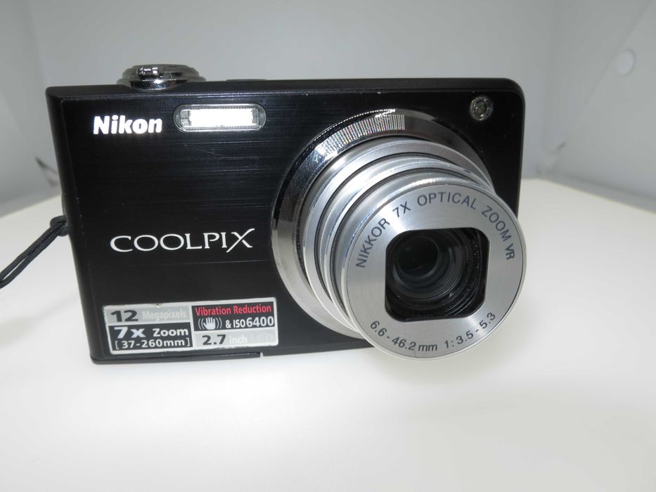 Nikon Coolpix S630 цифров компактен фотоапарат дигитална камера НОВ