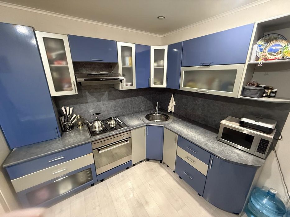 Кухонный гарнитур