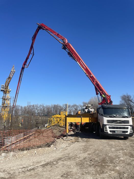 Автобетононасос 42м  от 45000 мин 3 часа