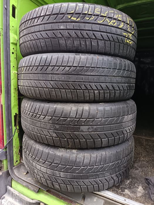 Anvelope MS iarna 235 65 17 continental 2022 5mm