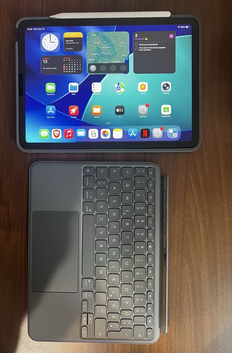 iPad Air 5 M1 Wi-Fi 64GB + Apple Pencil Gen 2 + husă Logi Combo Touch