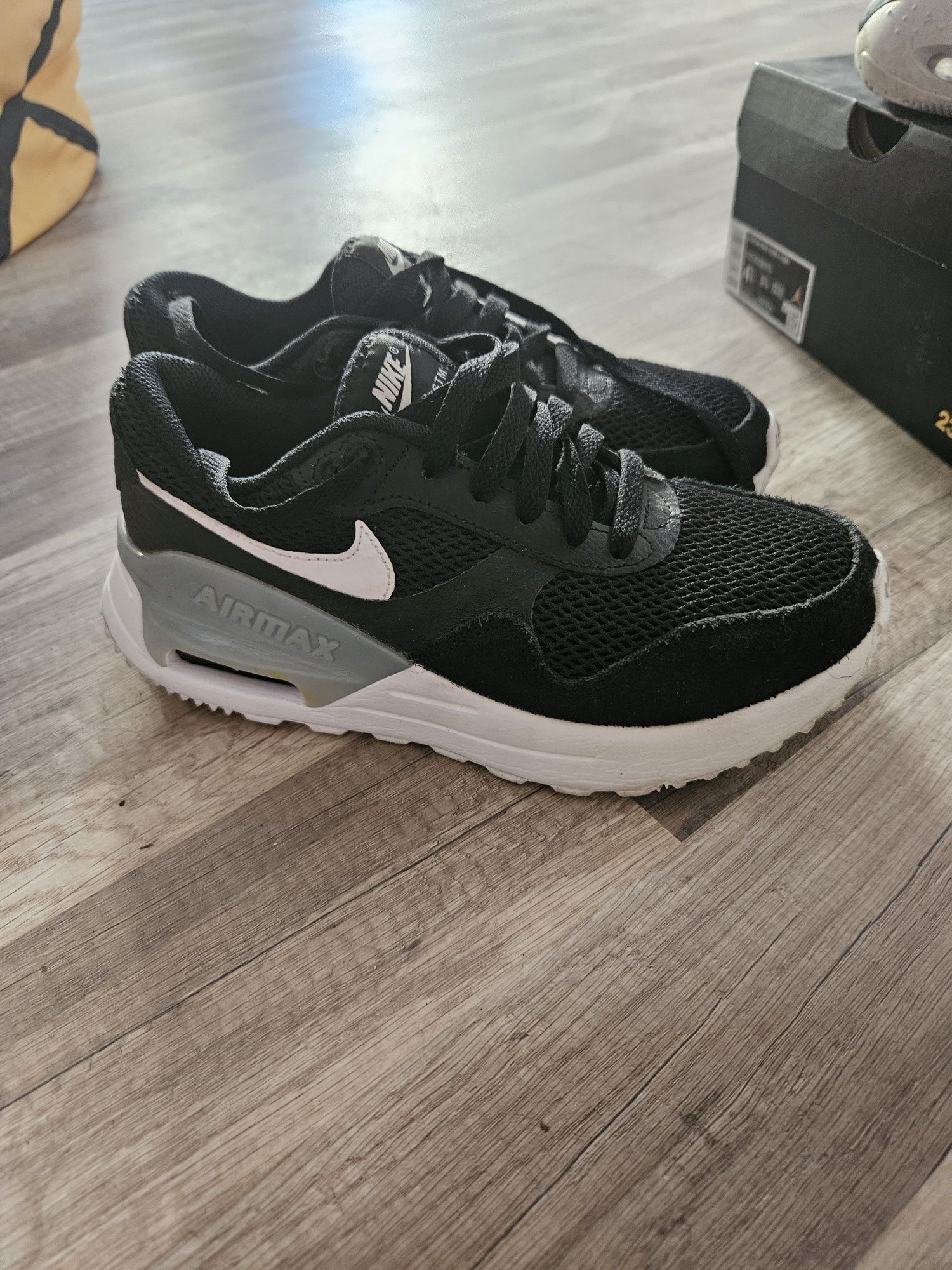 Маратонки Nike AirMax 38 номер