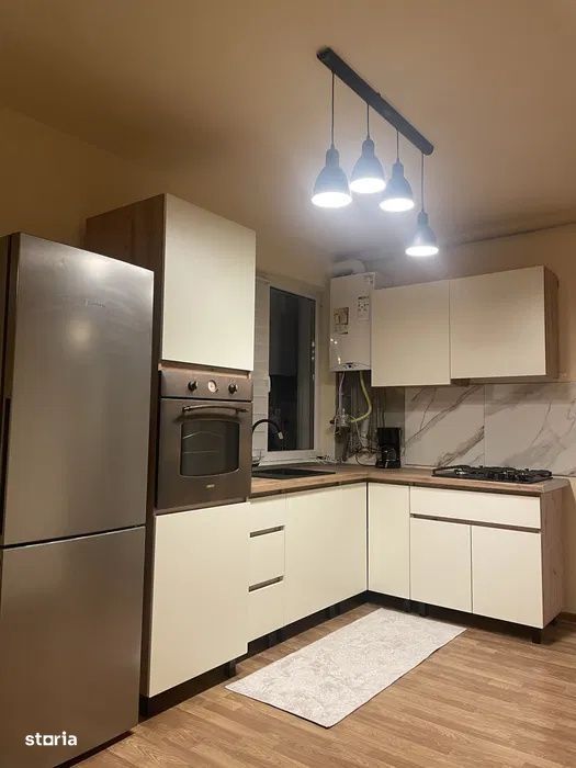 Apartament cu 2 dormitoare, 43 mp, zona Eroilor