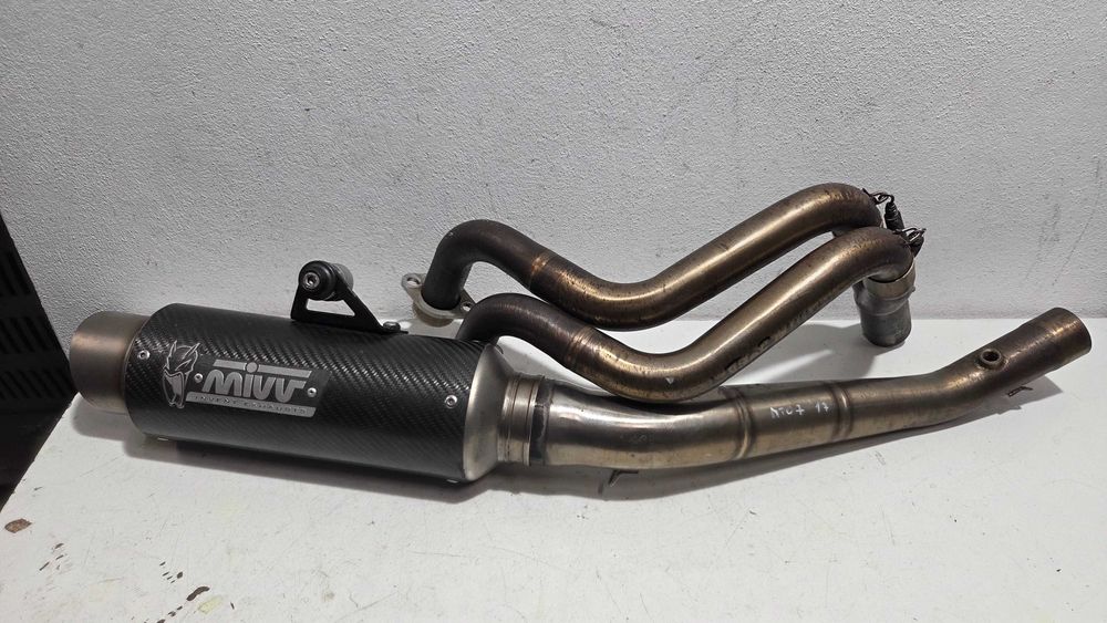 Toba Mivv full system carbon Yamaha Mt07 2017