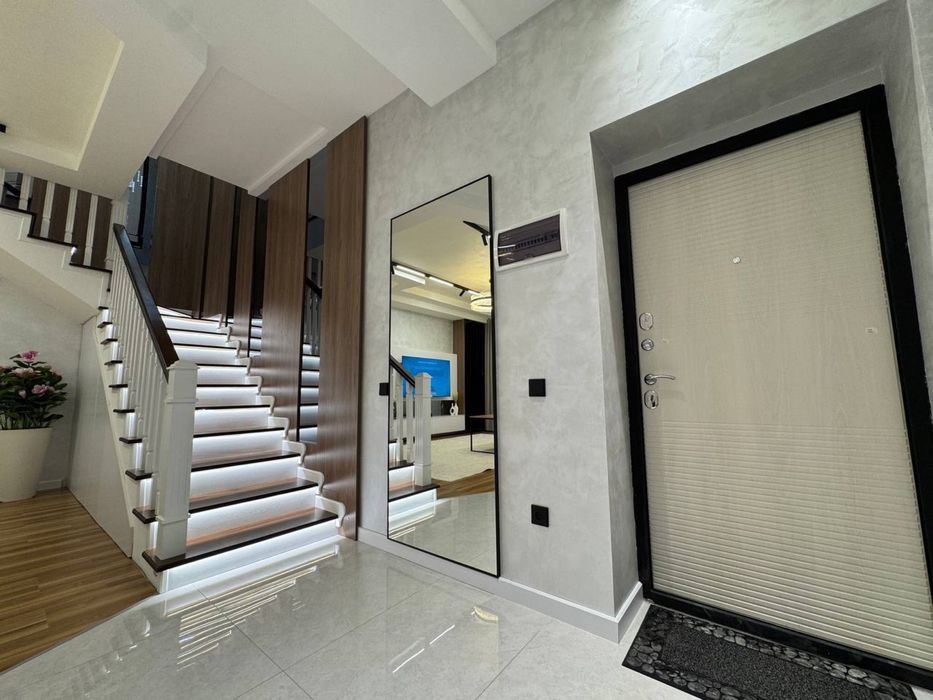 Шота руставели ЖК Соларисдан 3хонали уй арендага берилади