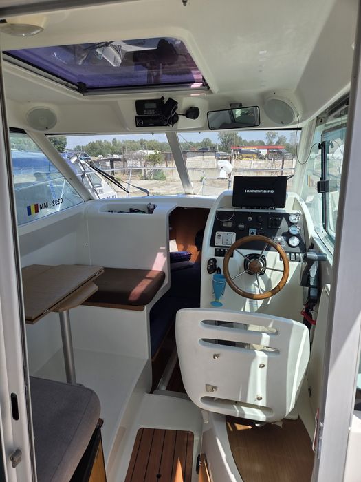 Vând   Merry Fischer  725