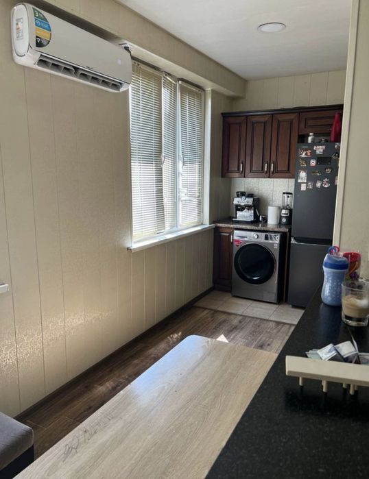 Продаётся на Карасу-6 5ком