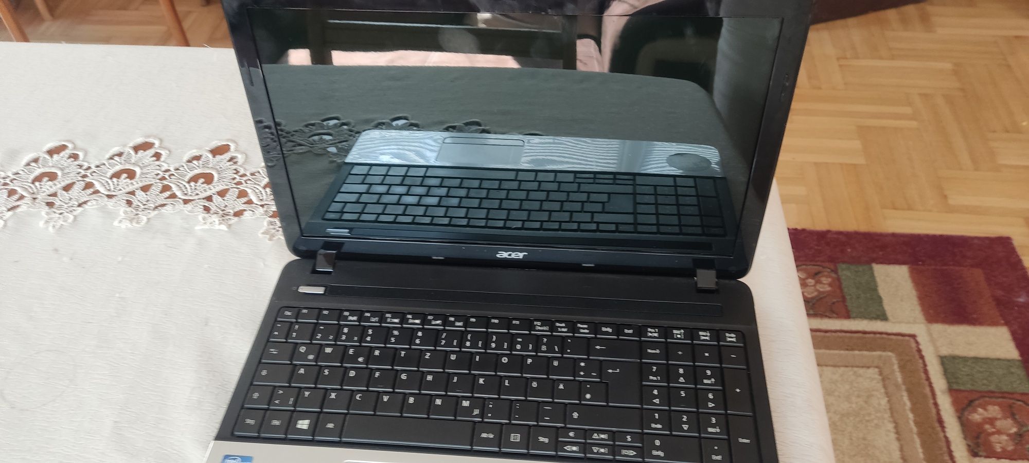 Лаптоп Acer aspire e1 - 571