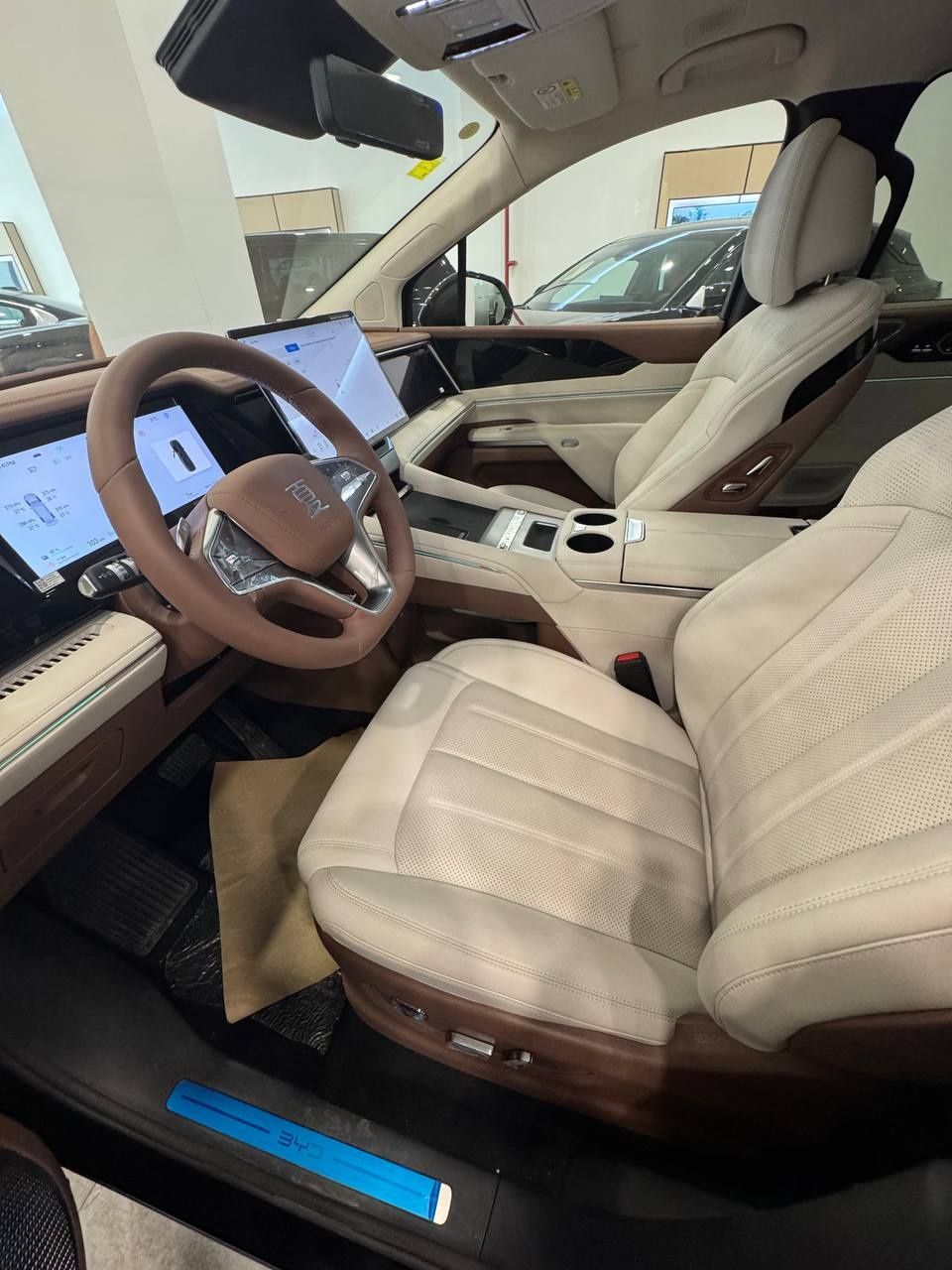Byd xia hybrid 2025