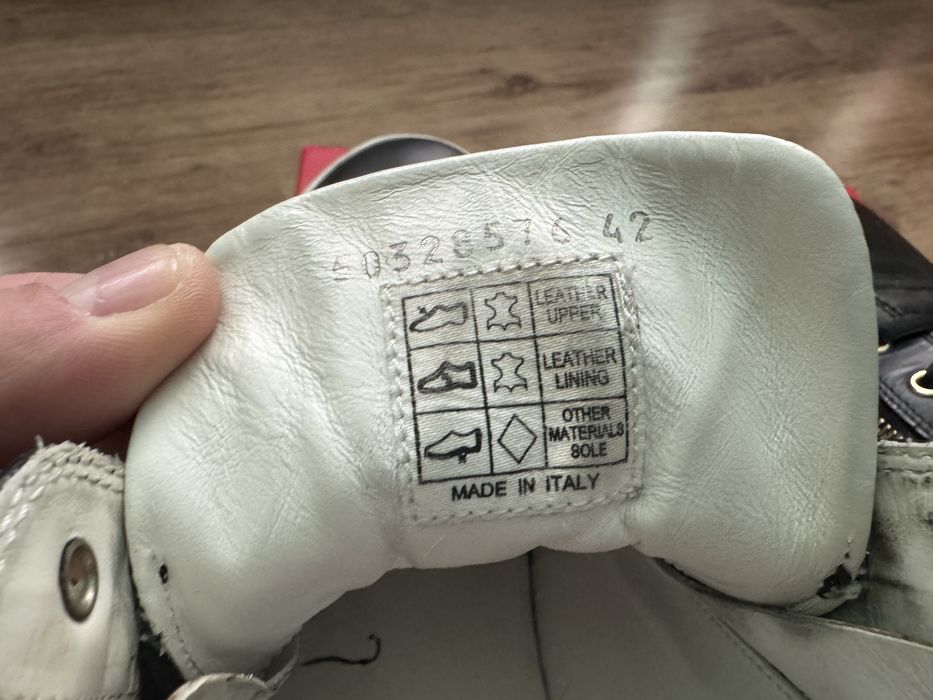 Обувки HUGO BOSS 42номер