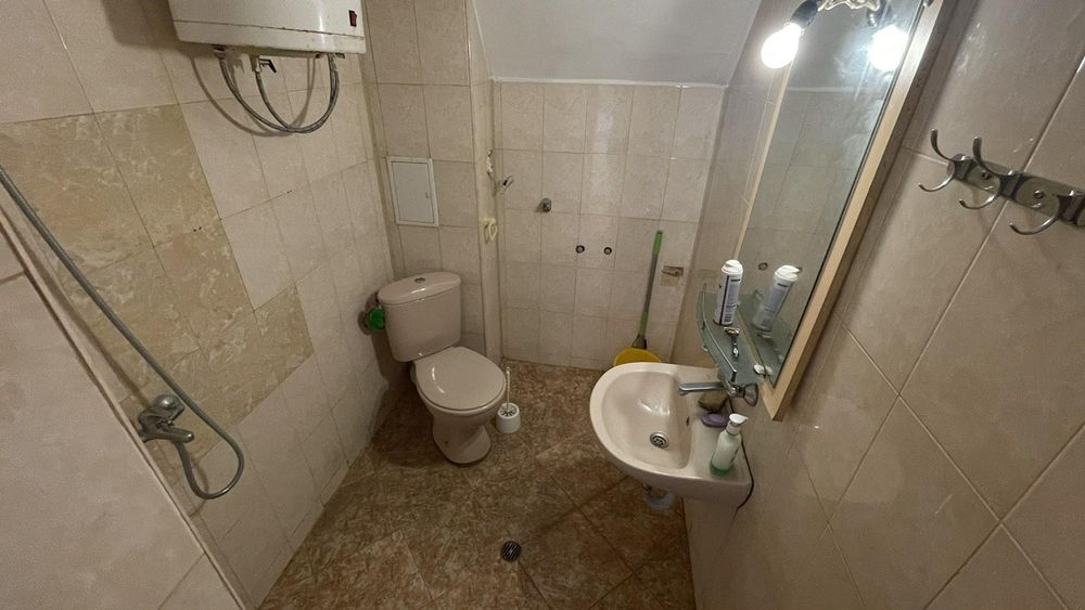 Продава се Двустаен апартамент в Бургас, Изгрев - 85 кв.м за 789 €/кв.м - Снимка #6