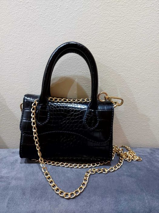 Дамска чанта.  .