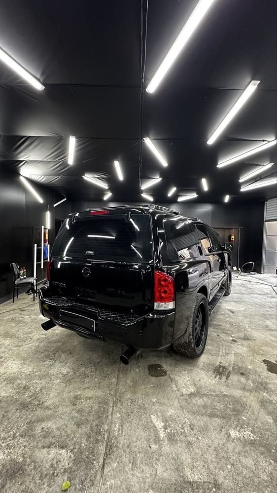 Nissan Armada v8 5.6