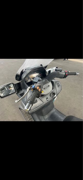 Suzuki Burgman AN 650 Executive