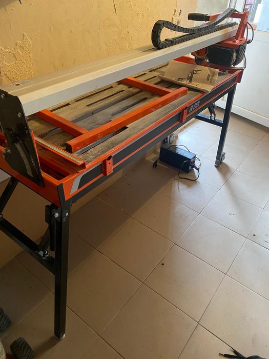 Mașina tăiat faianță norton clipper 120 cm