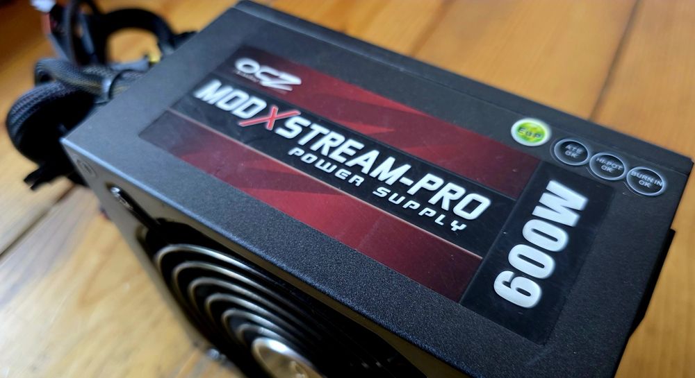 Sursa gaming OCZ MOD X Stream PRO putere 600W