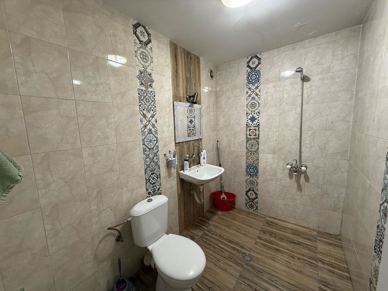 Дава се под наем Тристаен апартамент в София, Люлин 7 - 92 кв.м за 550 € - Снимка #10