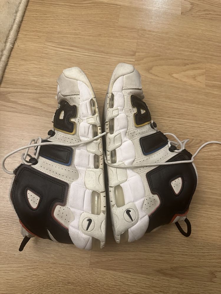 adidasi nike Uptempo