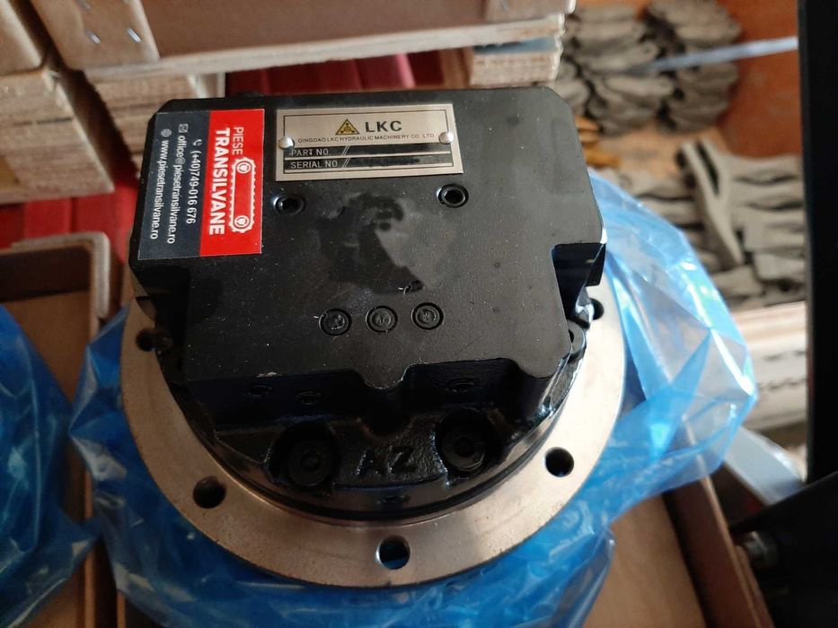 Transmisie finală cu hidromotor de marș Neuson, Takeuchi