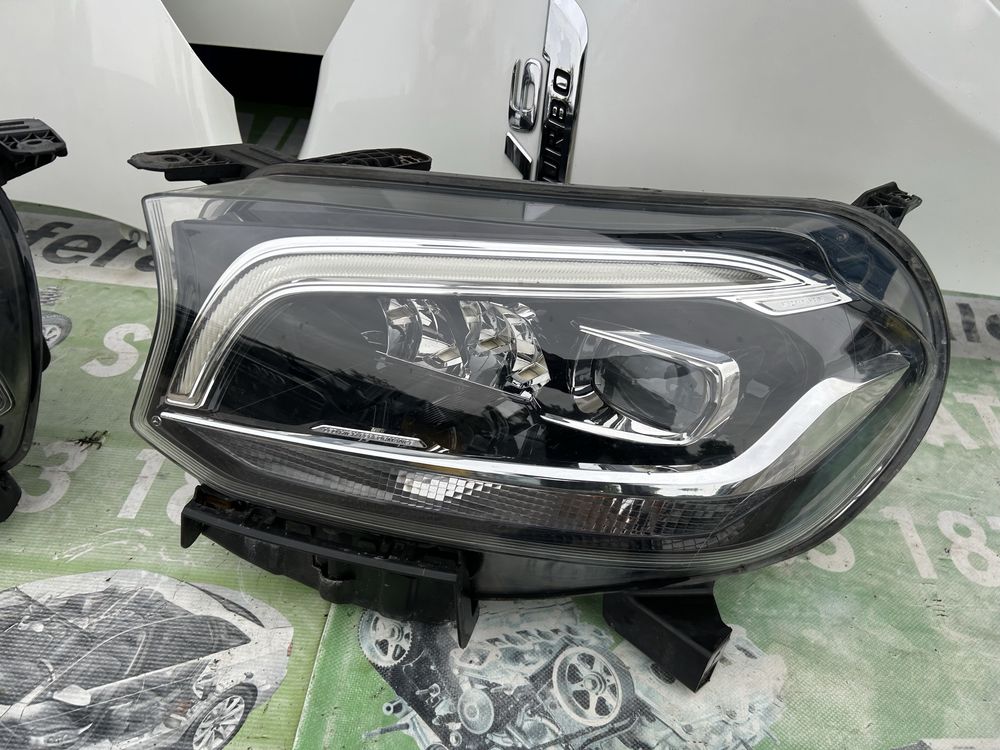 Aripă stânga față Mercedes  X Class X350 CDi 2019