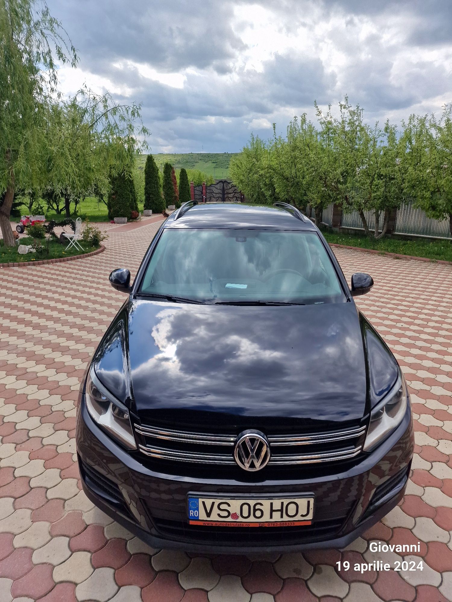 Vindem volkswagen Tiguan