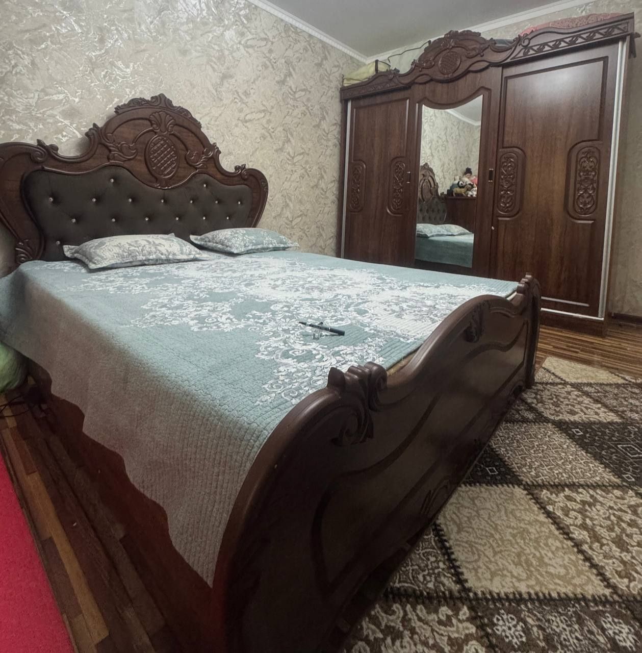 Spalniy mebel idial holatda sotiladi