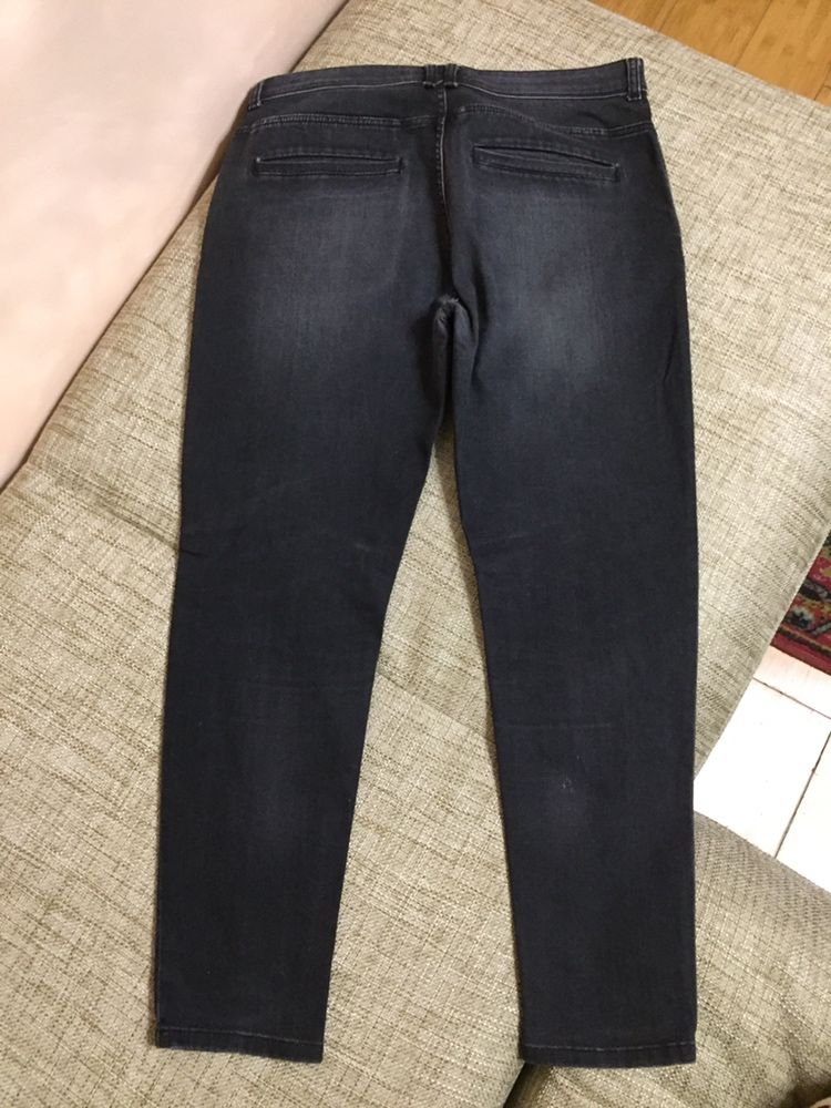 классные мужскихе джинсы  размер 32 и кофта размер М