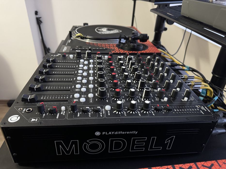 Mixer DJ full analog Model1 PlayDifferently
