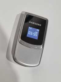Telefon Samsung SGH-B320 cu încărcător original..