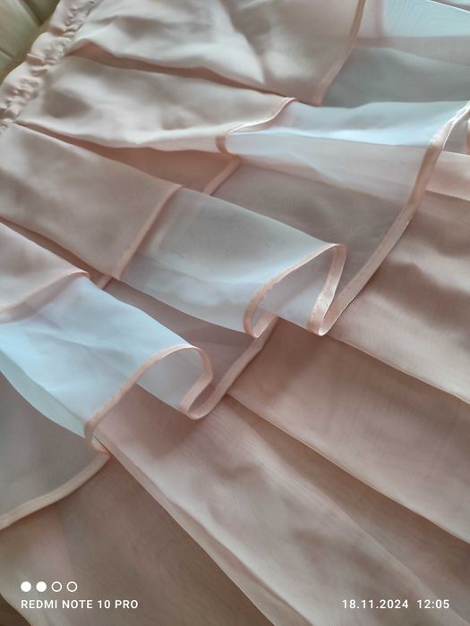 Ламбрекен  цвет белый с  персиковым