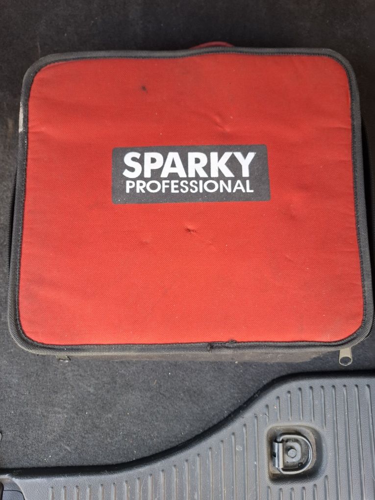 Акумулаторен винтоверт  Sparky + фенер