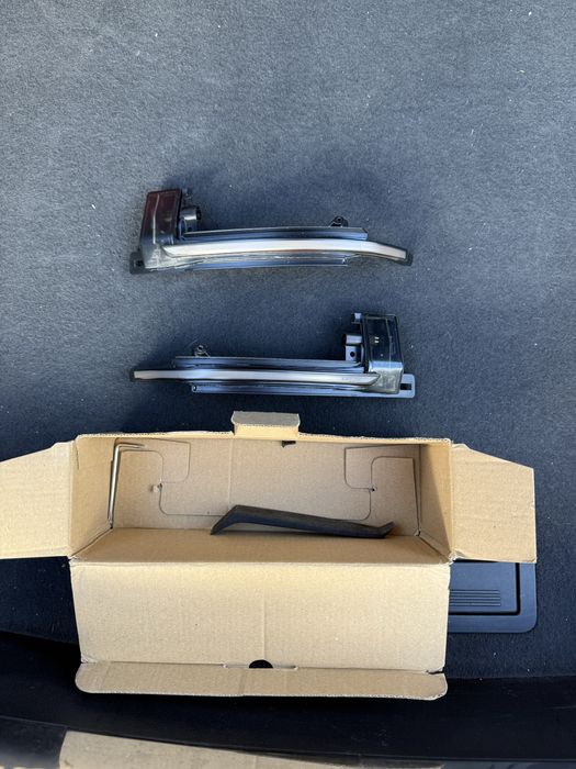 Динамични бягащи мигачи ауди а4