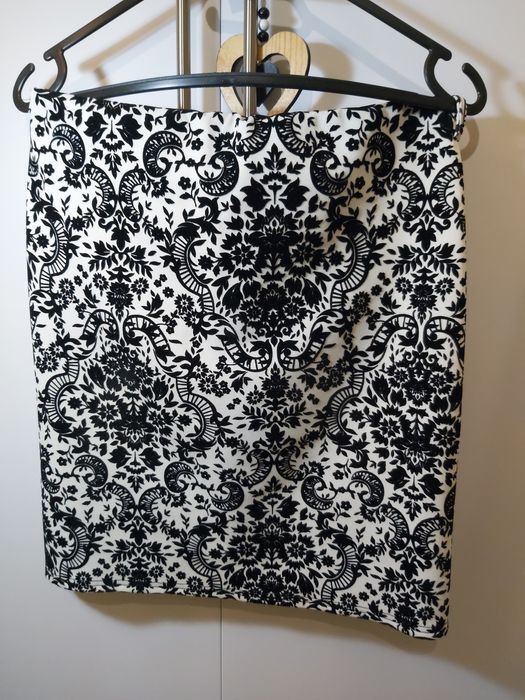 Haine dama de birou, S-M