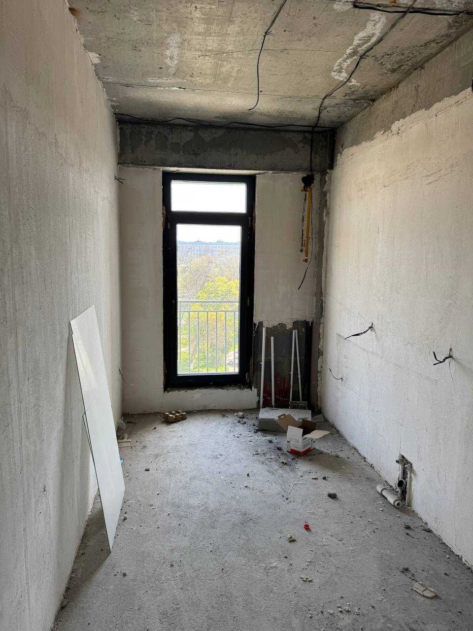 Ikat 82м², коробка с перегородками, Юнусабад 13, метро, этаж 4`