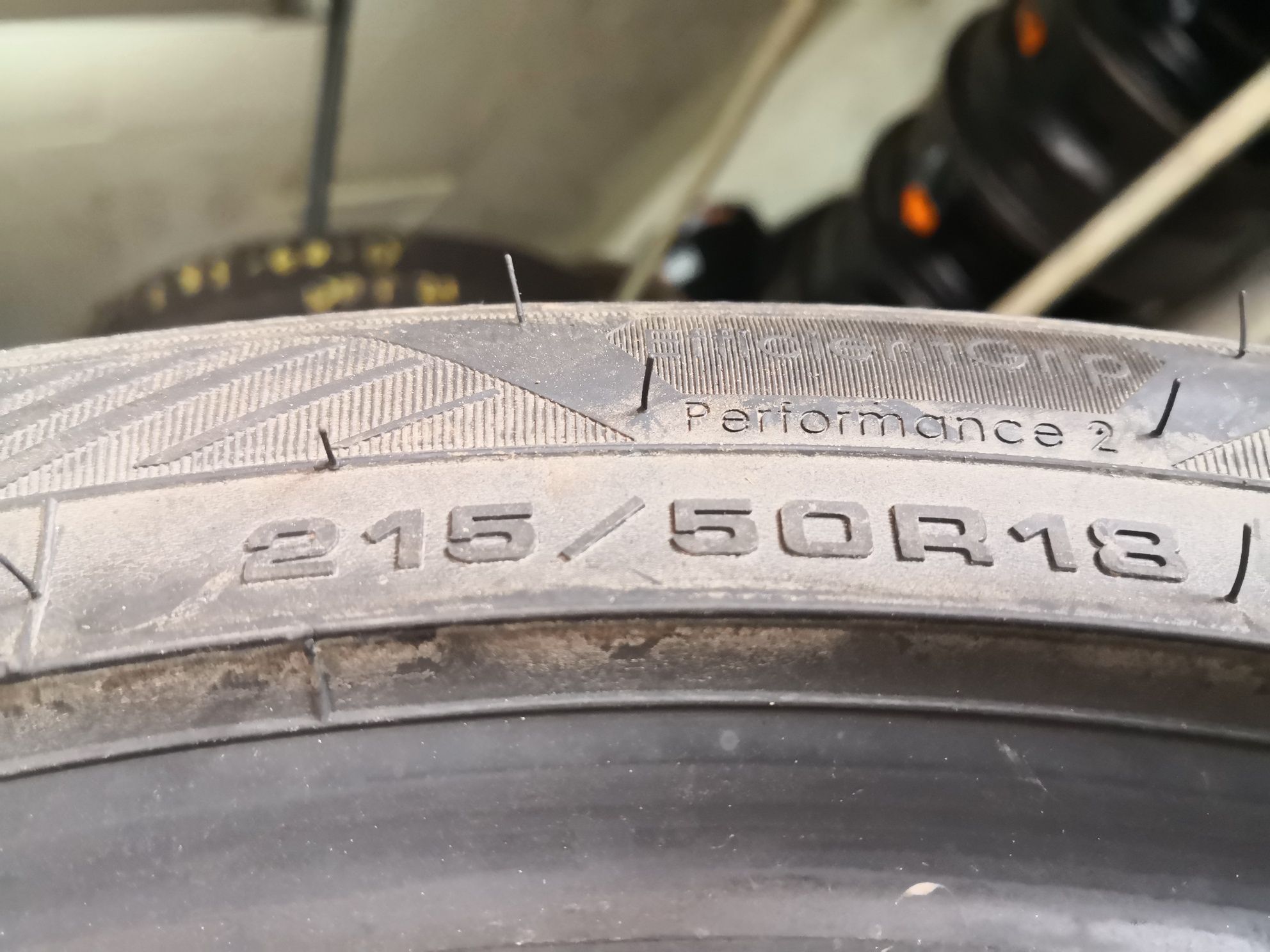 215 50 18 цола нови гуми Goodyear dot 21 24