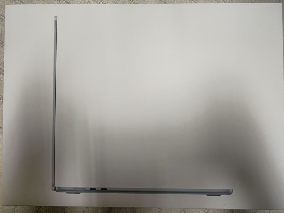 Macbook Air M4 2025