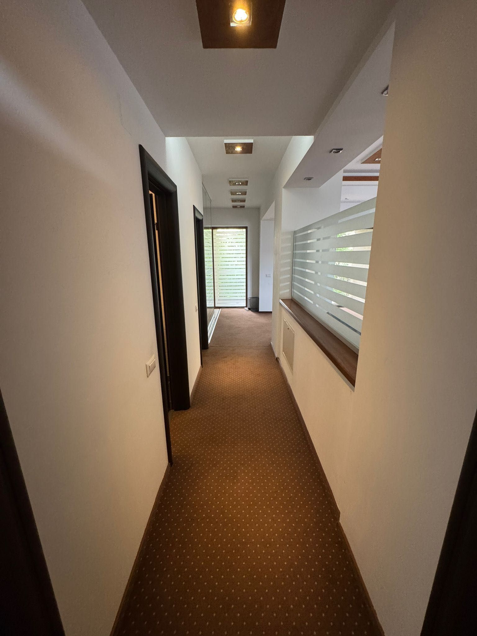 Închiriez apartament zona Bucur Obor