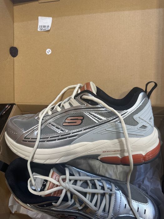 Нови мъжки маратонки Skechers сребърни