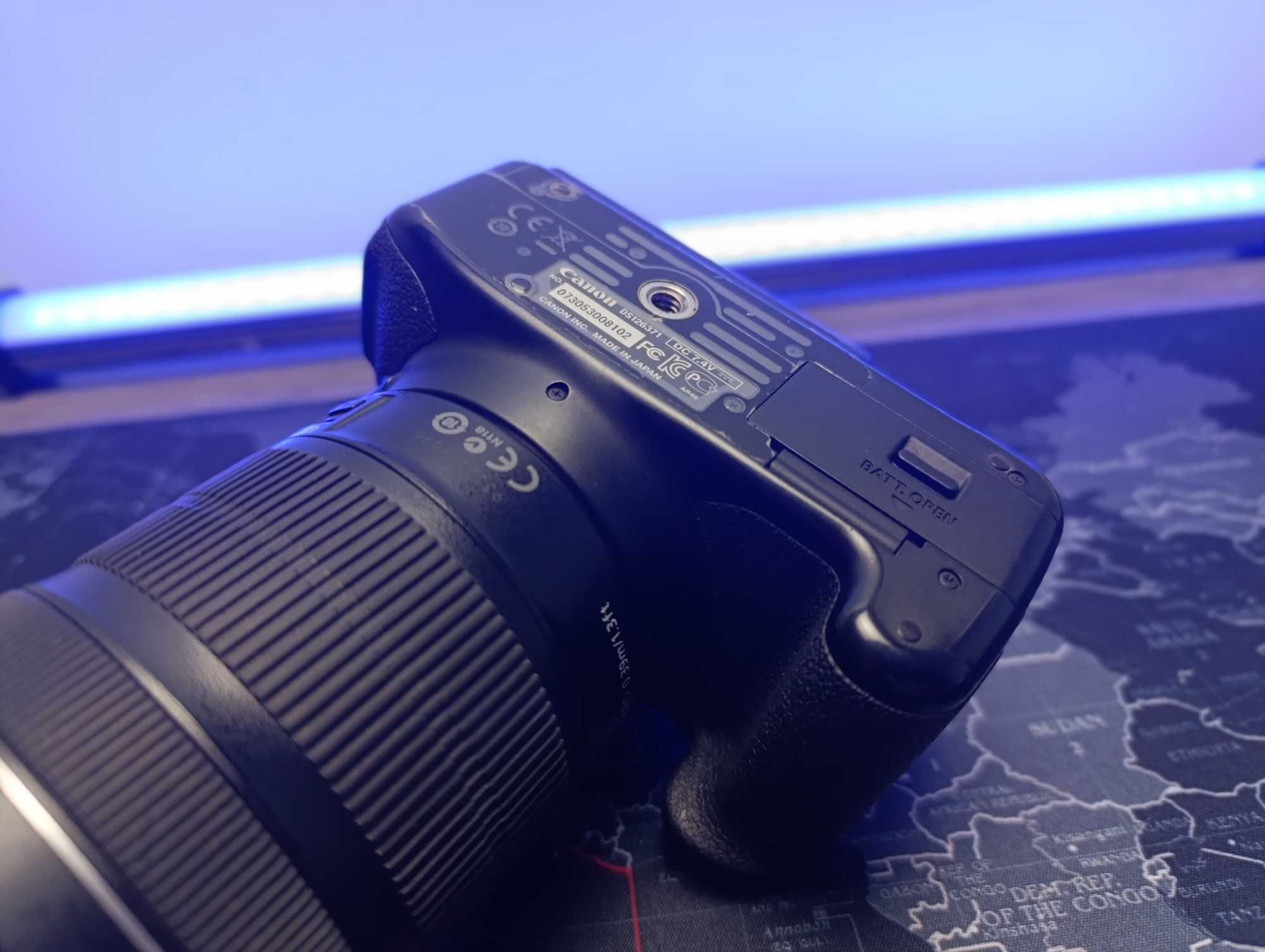 Canon Foto Video aparat zo'r holati qo'shimchalari bilan arzon narxda