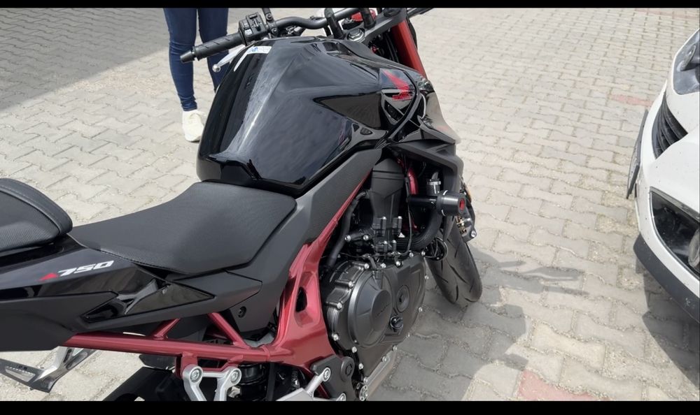 Honda hornet 750 model 2024