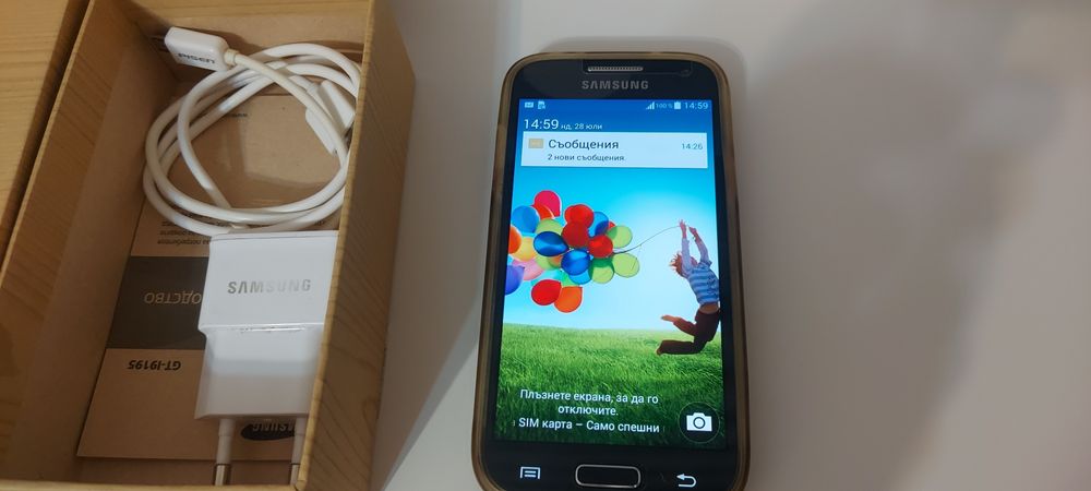 Телефон Samsung s4 mini
