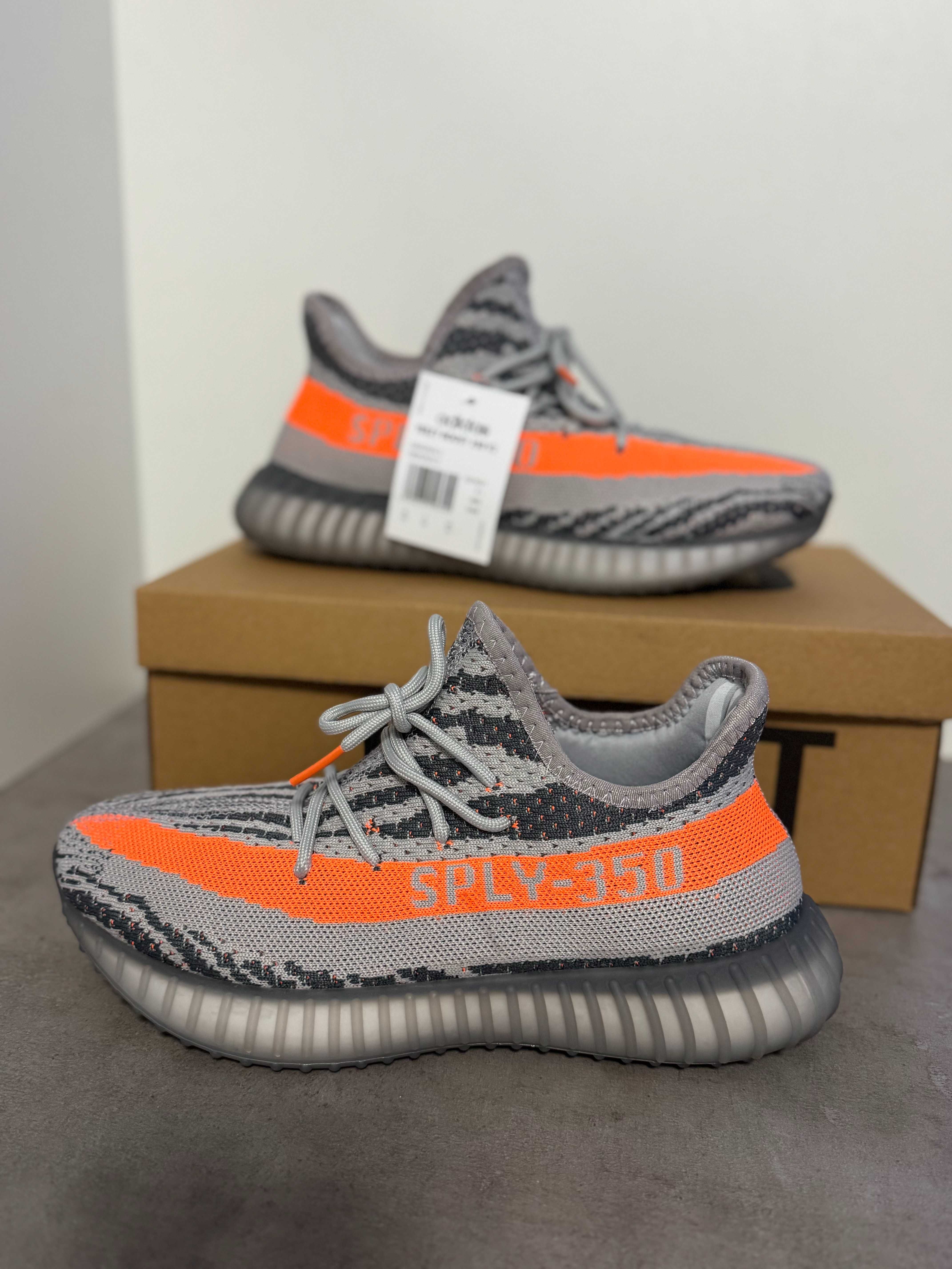 Adidasi Yeezy Boost 350 V2 - Adidas, Produs Nou Full Box, Premium