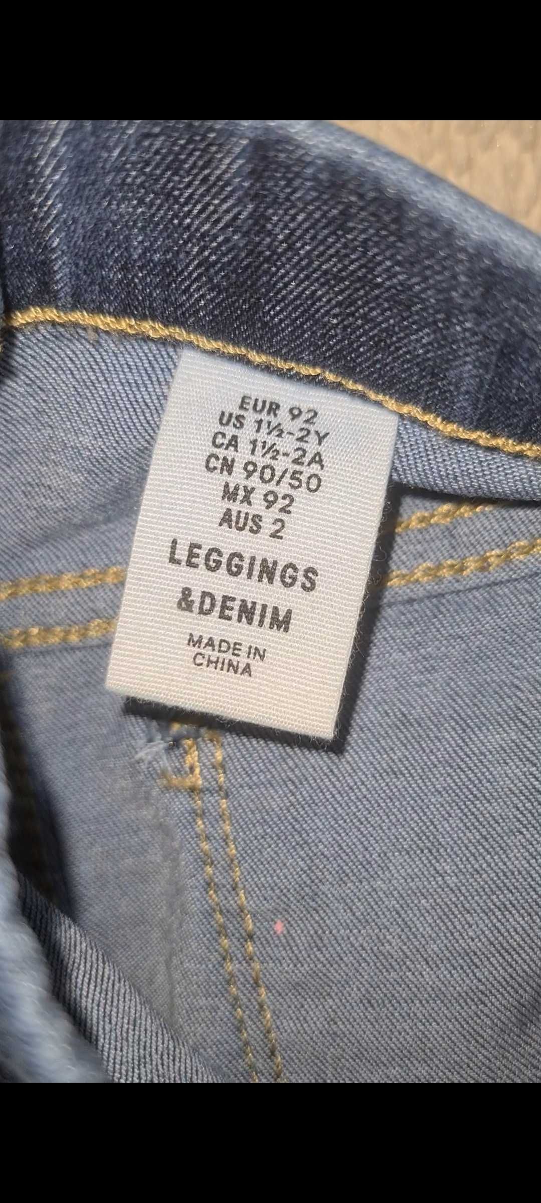 Pantaloni blugi jeans subtiri fata H&M albastri cu pisici 2/3 ani noi