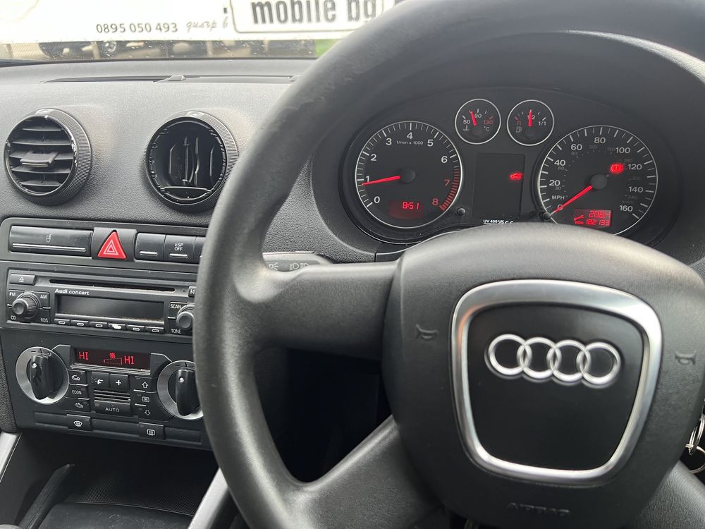 Audi a3 1.6 бензин 2006 година