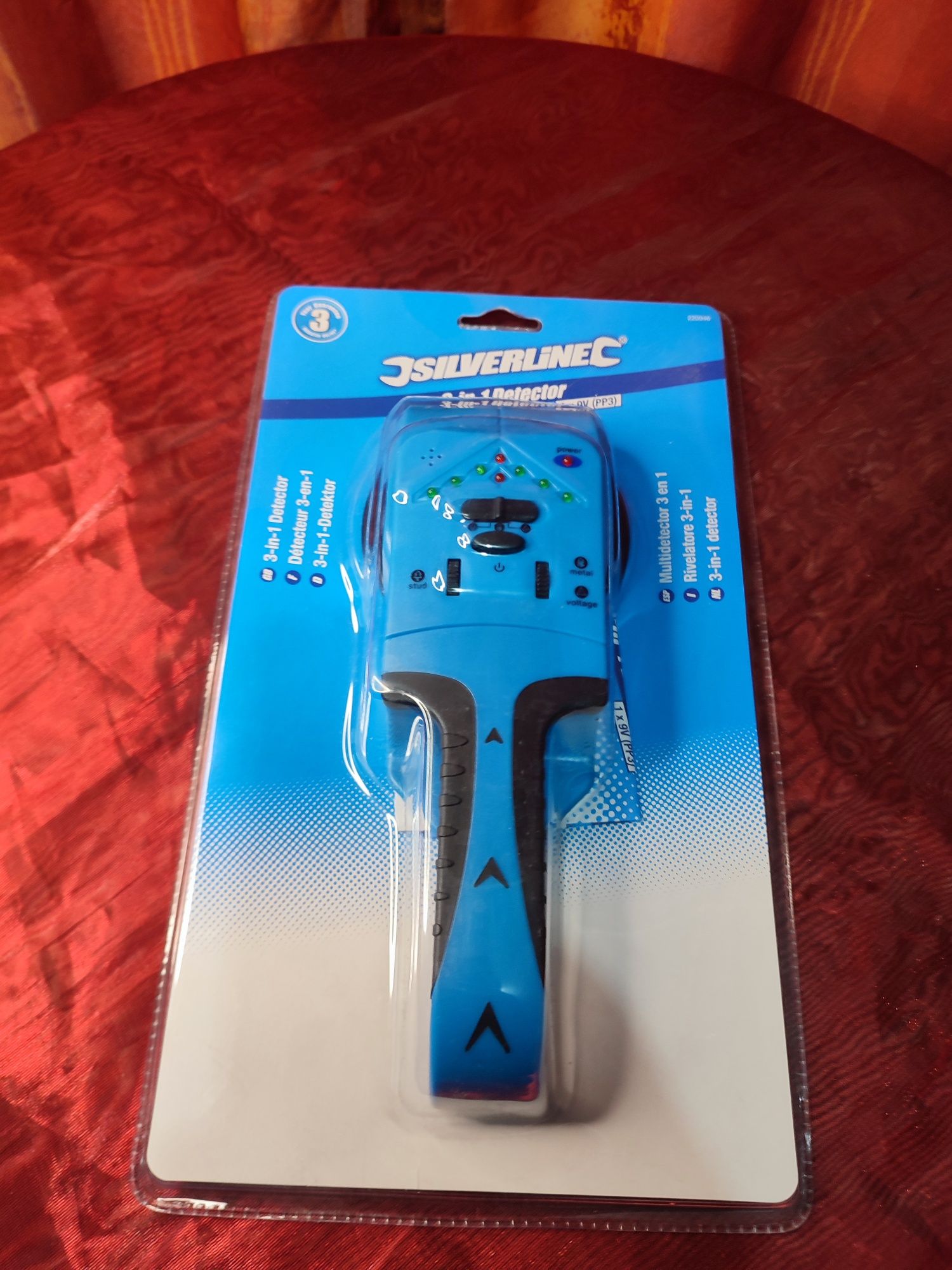Detector portabil 3 in 1