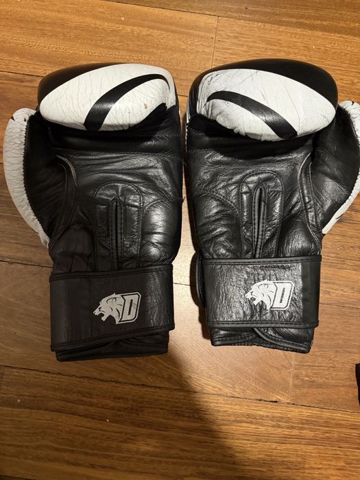 Боксови ръкавици Dominator