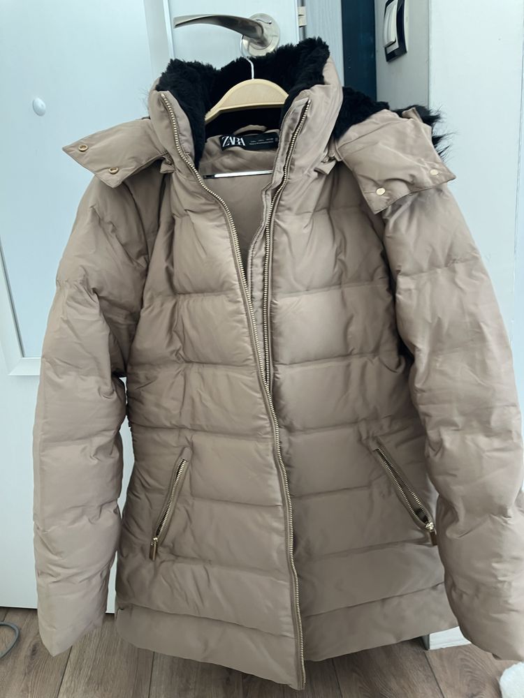 Дамско зимно яке на Zara