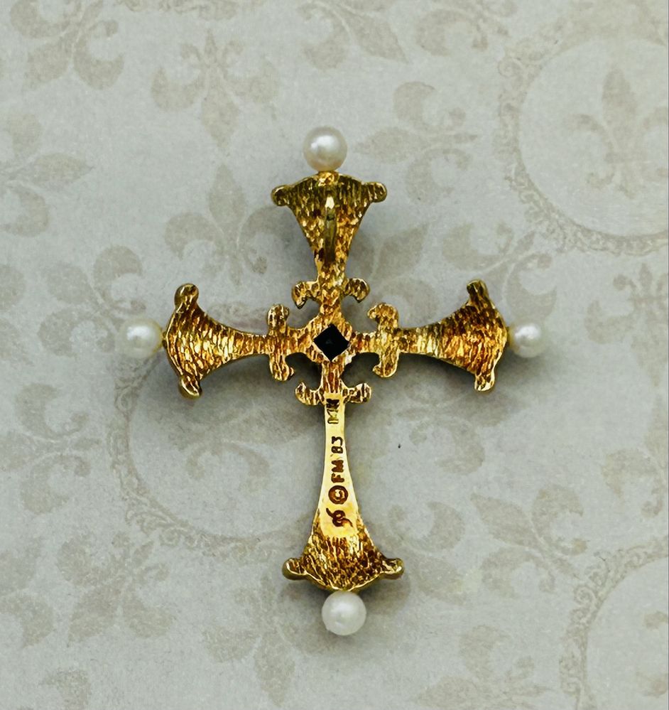Cruciulita Faberge din aur 14K, email, diamante, perle, safir